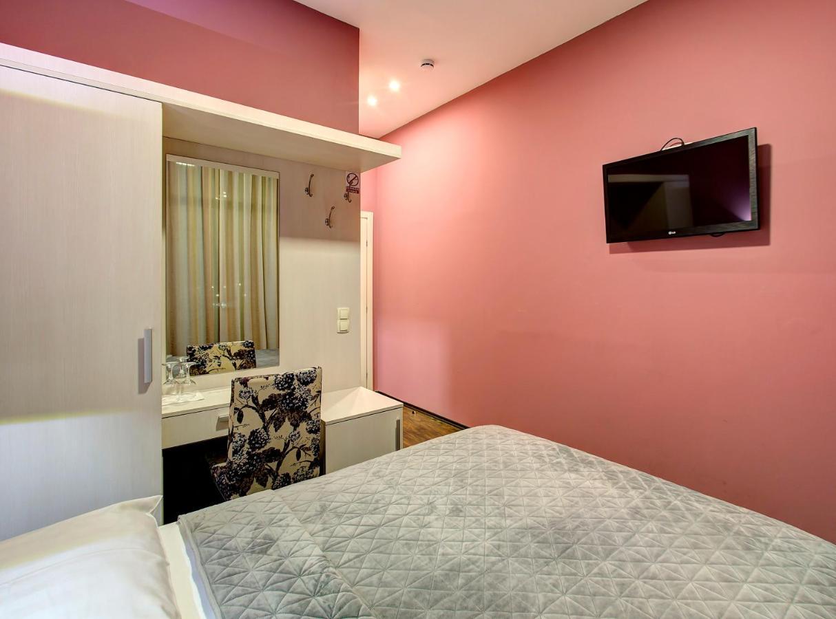Hotel Le Pont ปรีเยดอร์ ภายนอก รูปภาพ