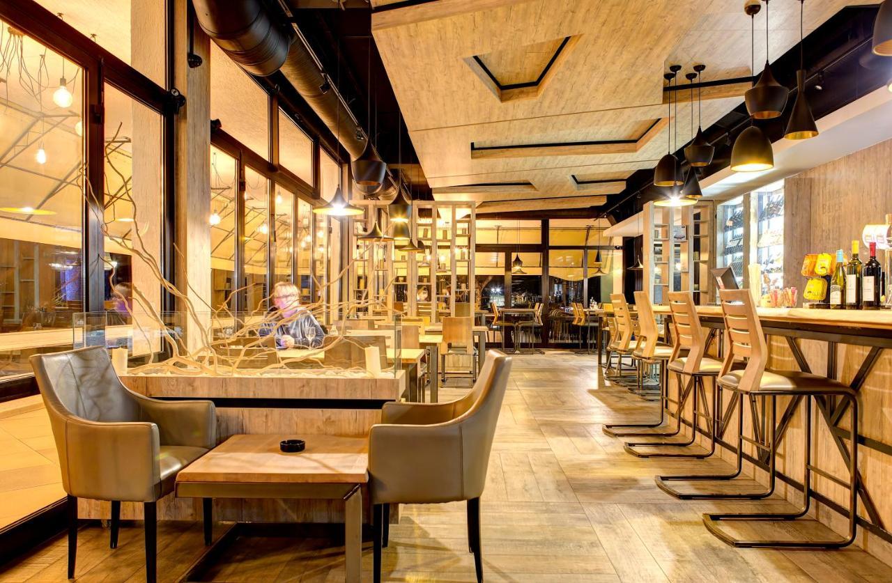 Hotel Le Pont ปรีเยดอร์ ภายนอก รูปภาพ