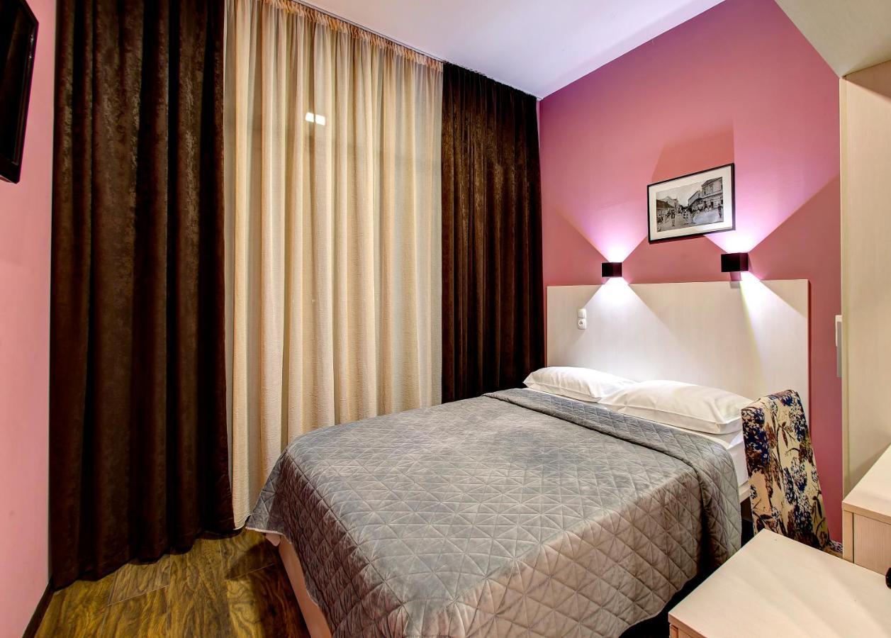Hotel Le Pont ปรีเยดอร์ ภายนอก รูปภาพ